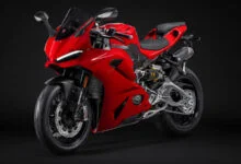 2025 Ducati Panigale V2 vs Yamaha YZF-R9 vs Suzuki GSX-R750: The Ultimate Middleweight Supersport Showdown
