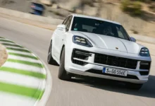 2025 Porsche Cayenne E-Hybrid: The Future of Sustainable Luxury Performance