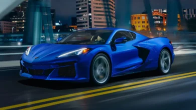 Chevrolet Corvette E-Ray vs Porsche 911 GTS T-Hybrid: Hybrid Supercar Showdown of 2025