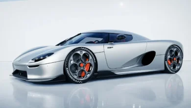 Koenigsegg CC850 Redefines the Hypercar World with a Gated Manual Comeback