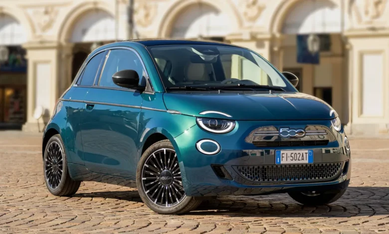 2026 Fiat 500 Hybrid ICON Combines Italian Style with Efficient Hybrid Power