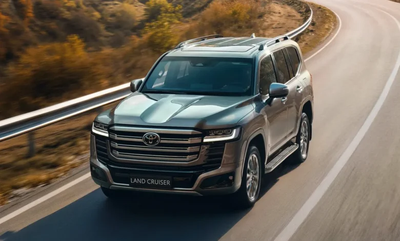 2026 Toyota Land Cruiser 300 Hybrid Combines Hybrid Power With Legendary Off-Road Strength