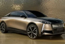DS N°8 Redefines Electric Luxury with 700 km Range and Futuristic Design