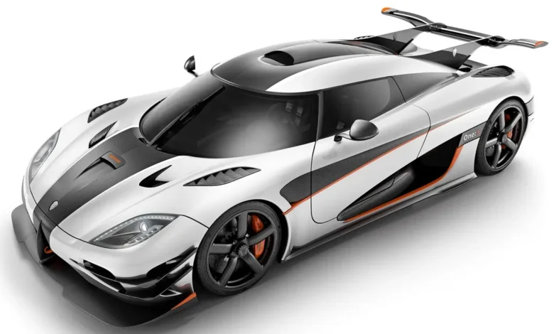 Koenigsegg One:1 Redefined Hypercar Performance with 1:1 Power Ratio