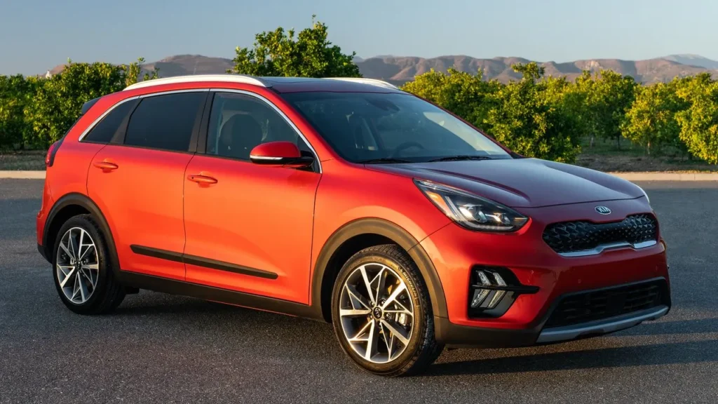 2026 Best Hybrid Cars Under $35,000. Maximum Efficiency, Minimum Compromise