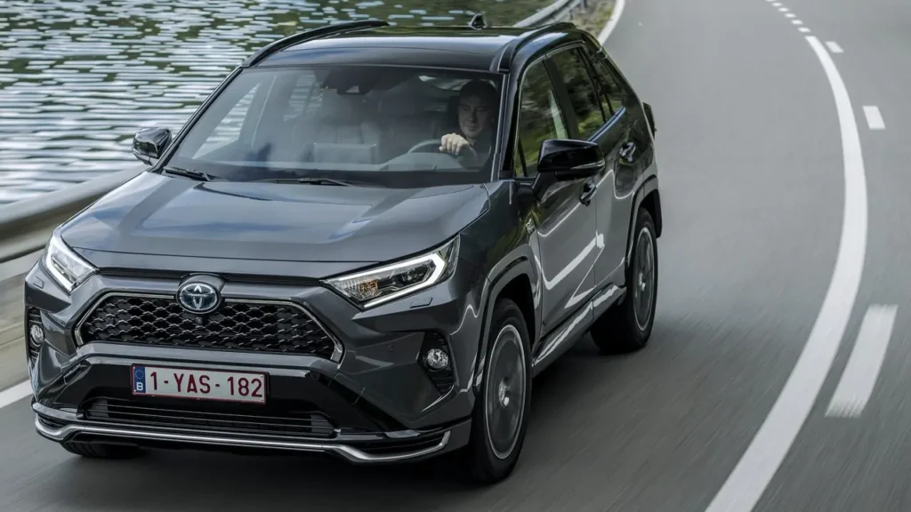 2026 Best Hybrid Cars Under $35,000. Maximum Efficiency, Minimum Compromise