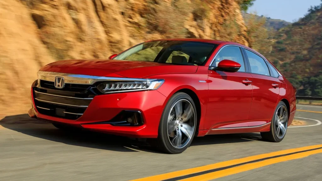 2026 Best Hybrid Cars Under $35,000. Maximum Efficiency, Minimum Compromise