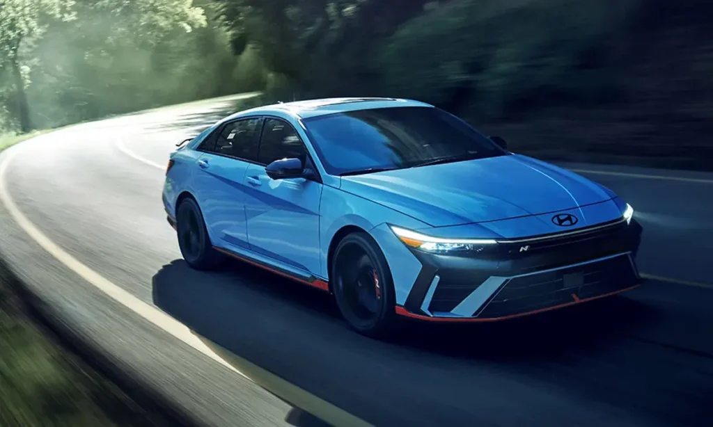 Size Isn't Everything! Compact Sedan vs SUV, Which Is Actually Better for You?