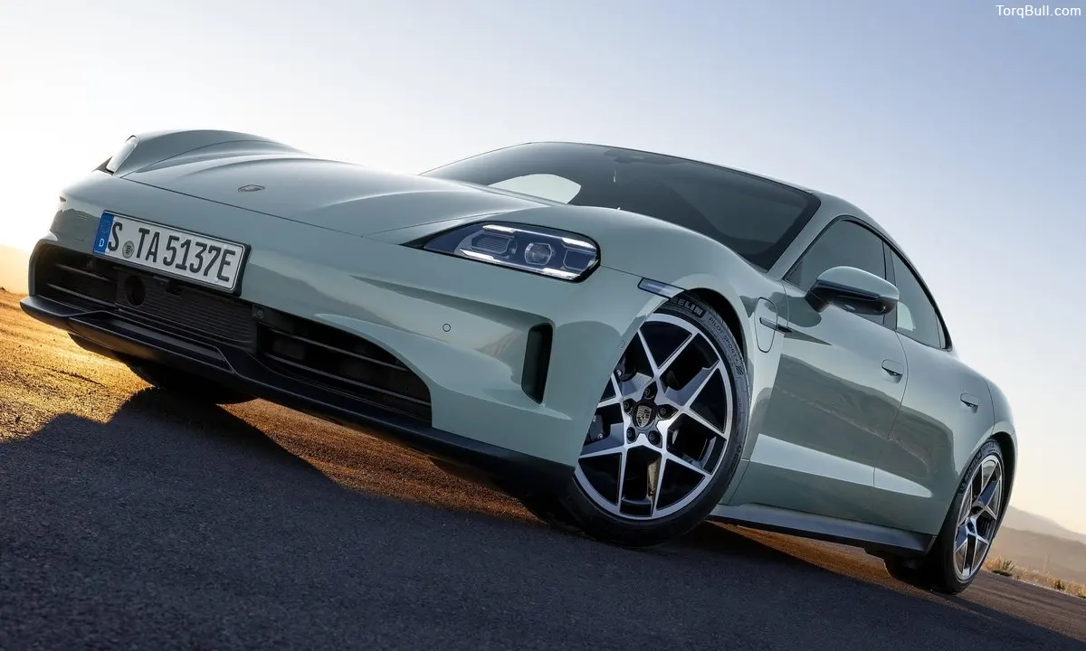 Porsche Taycan EV standby