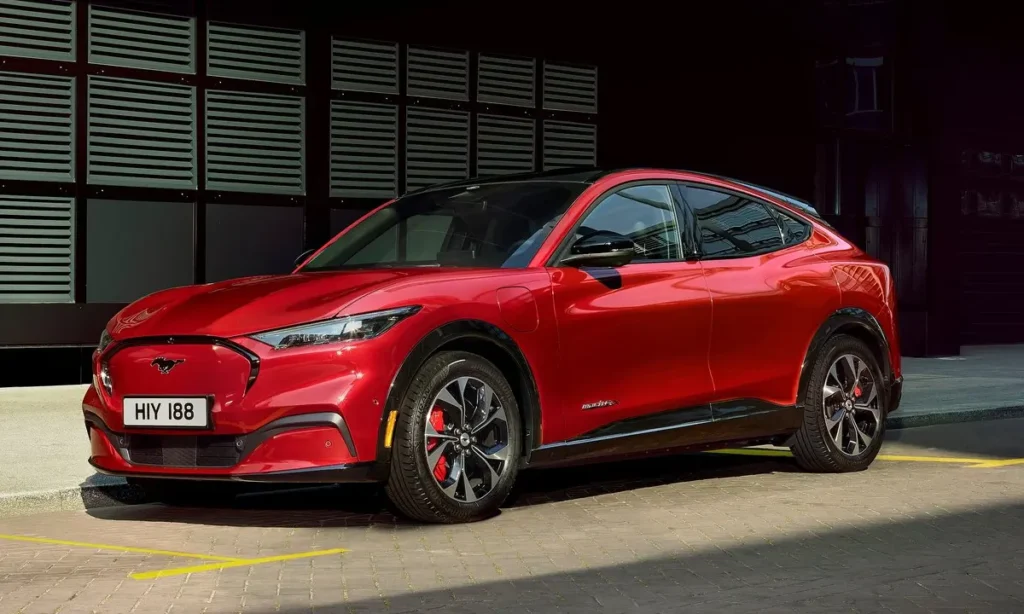 Range War Decides the Winner! Tesla Model Y vs Ford Mustang Mach-E Range Comparison