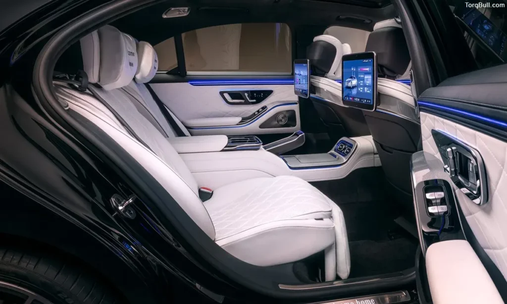 Silence as a Luxury Feature! Quietest Luxury Cars Ranked by Real Cabin Noise Measurements