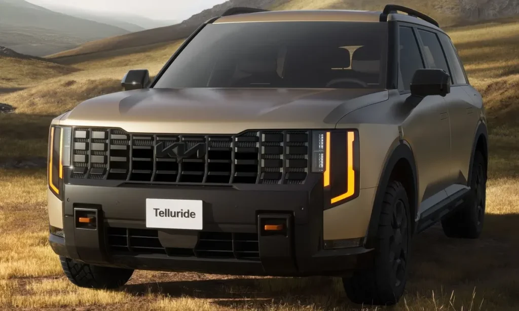 Kia Telluride front view in sunset 3456