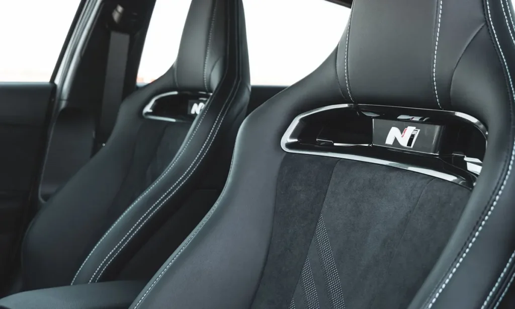 Hyundai Elantra premium seats 398745