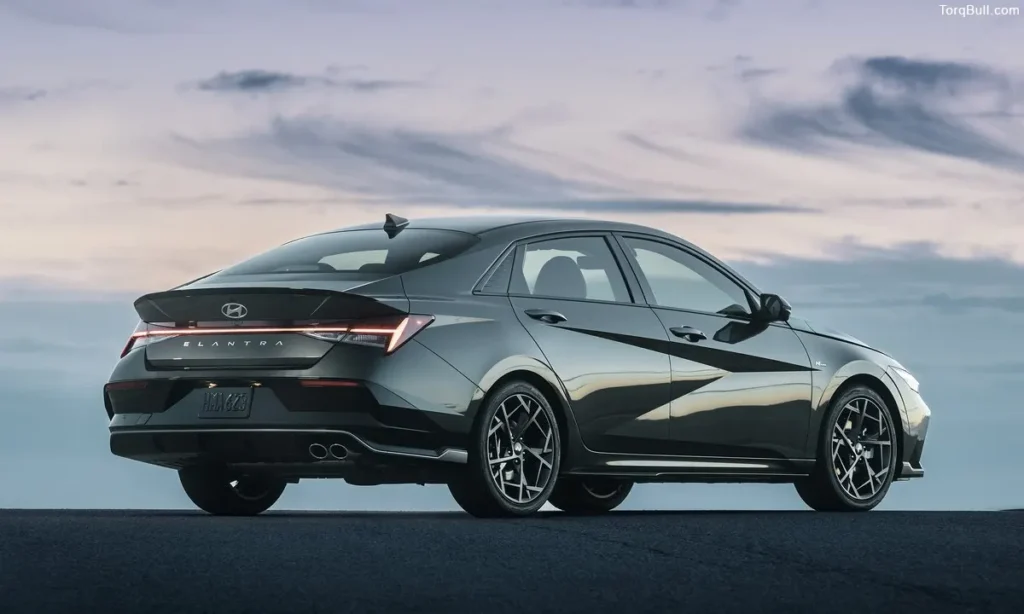 Hyundai Elantra rear profile