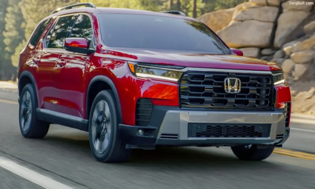 Honda Pilot Front Profile on highway