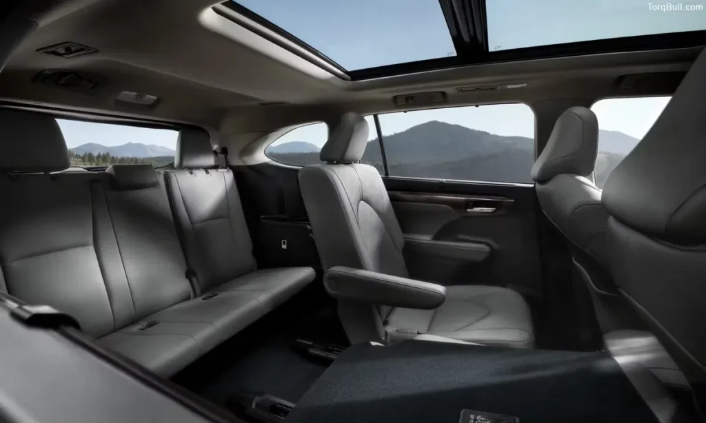 Toyota Highlander premium interior cabin