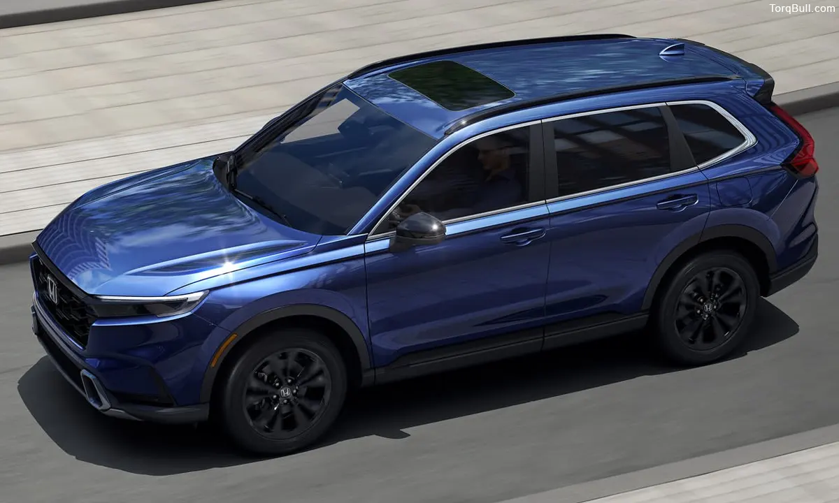 Honda CR-V on road top view 49545