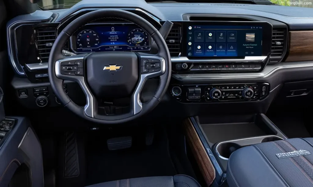 Chevrolet Silverado interior dashboard