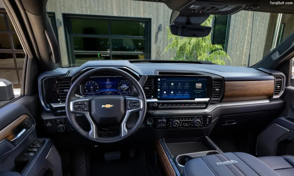 Chevrolet Silverado interior cabin 982734