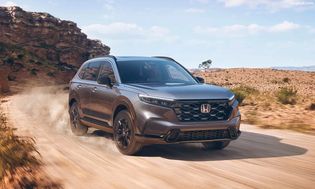 Honda CR-V off roading 09234