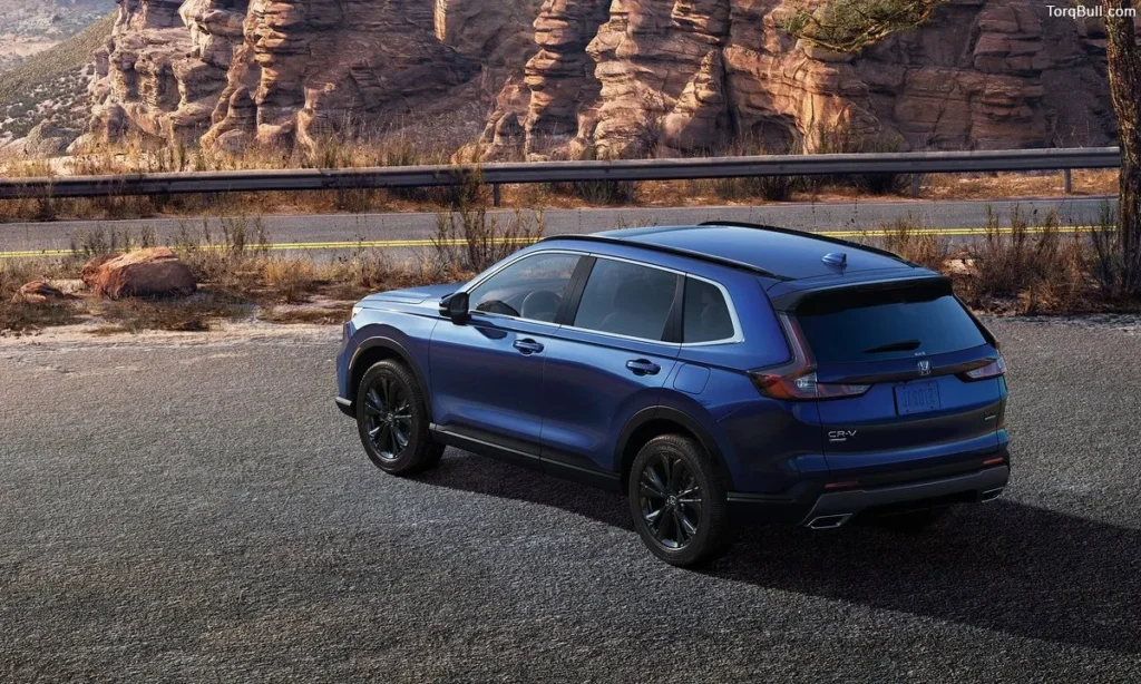 Honda CR-V parking near mountain 89354
