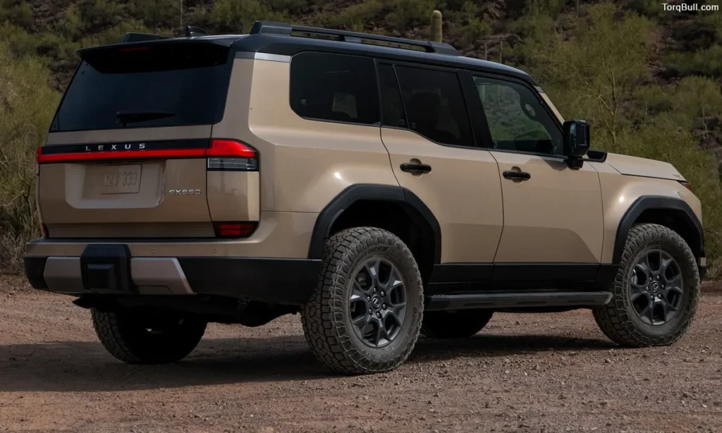 Lexus GX rear view standby 098345