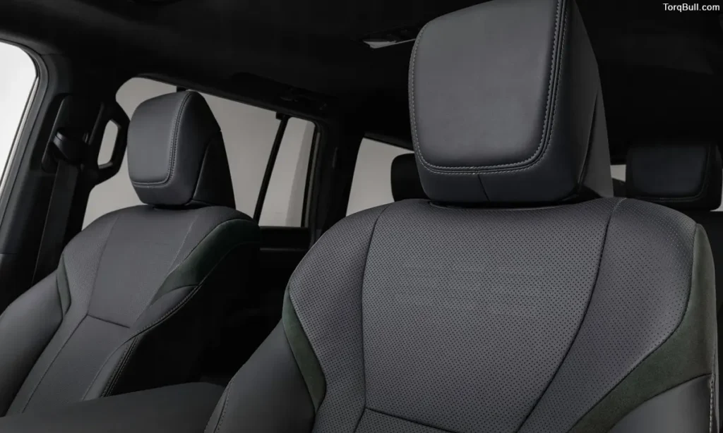 Lexus GX interior seats 098345
