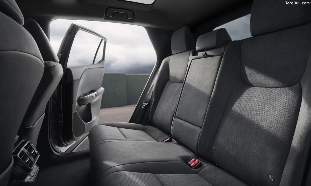 Lexus RZ Rear seats 3489075