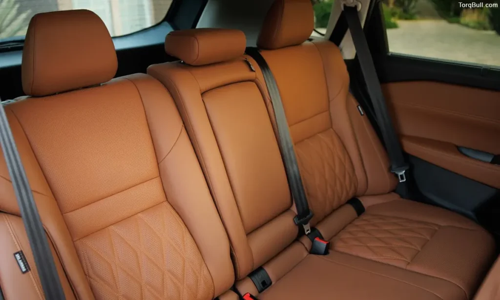 Nissan Rogue back seats 98475