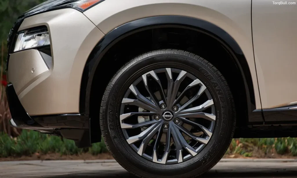 Nissan Rogue alloy wheel design