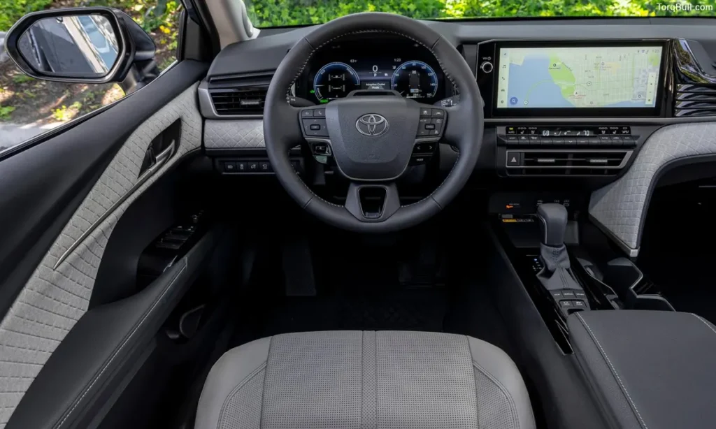 Toyota Camry interior cabin 304958