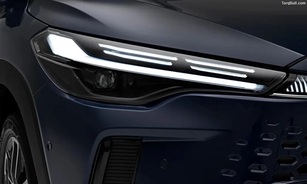 Toyota Corolla Cross drl and head light