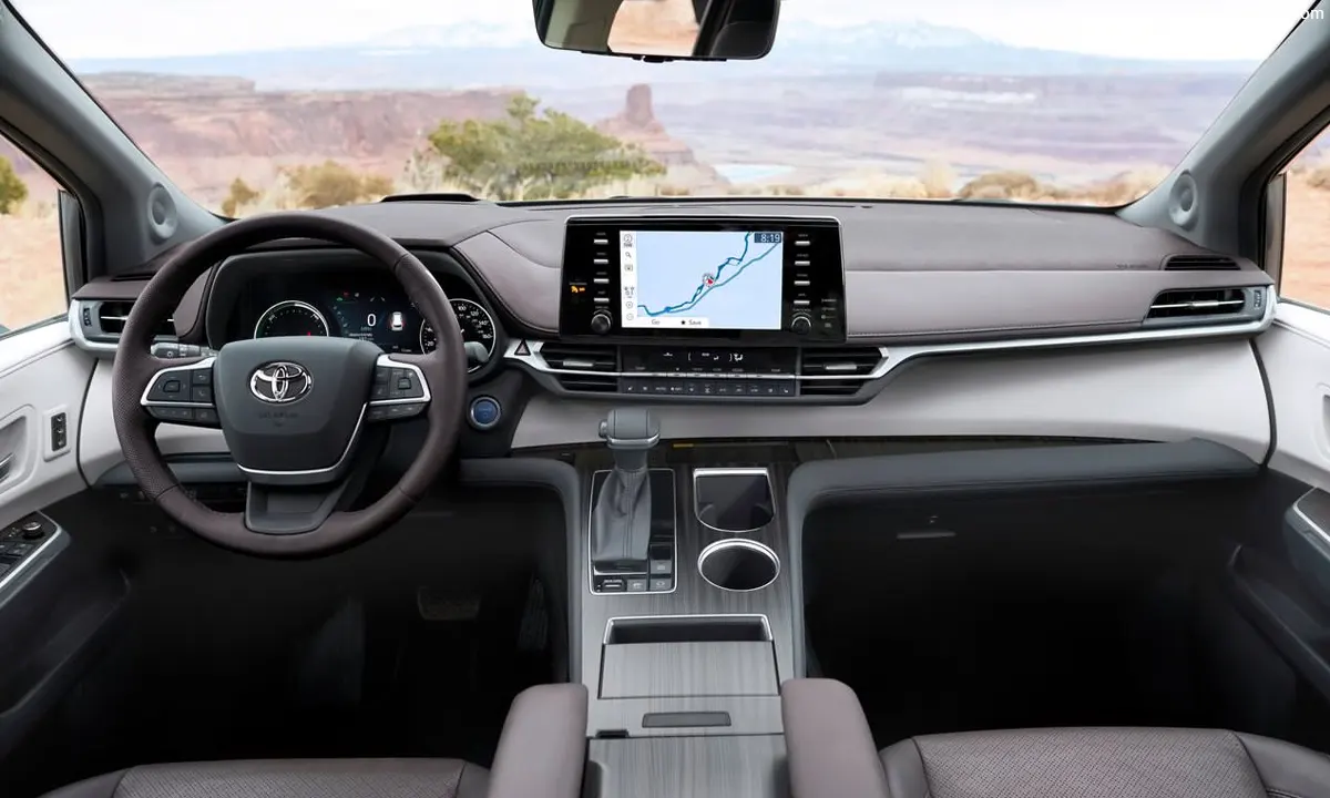 Toyota Sienna interior 456465