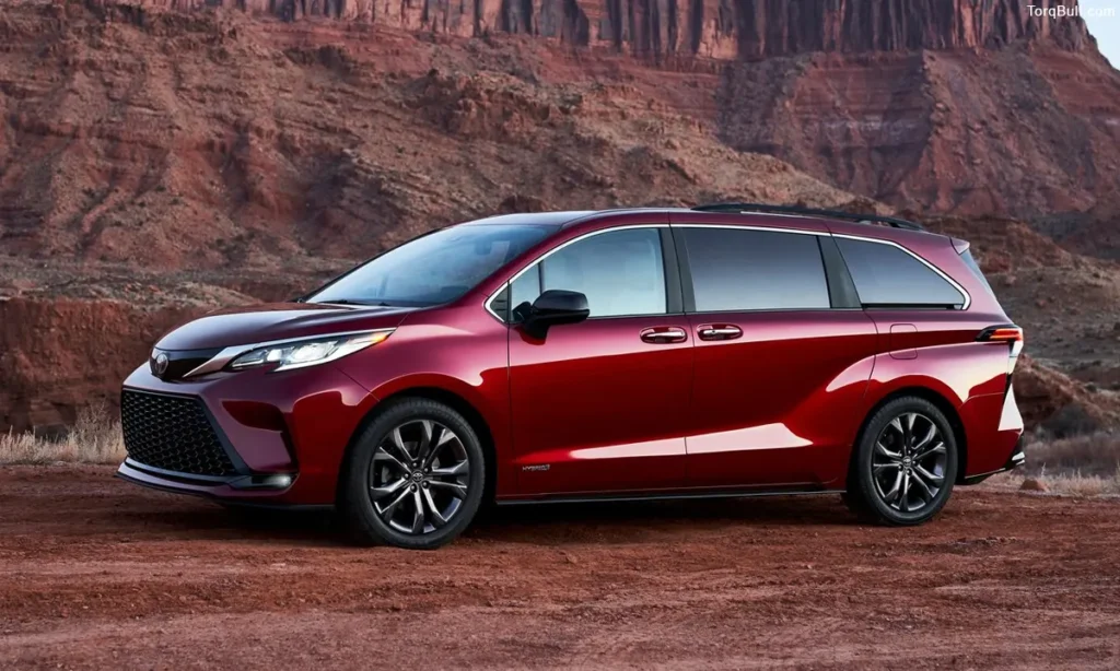 Toyota Sienna side view 