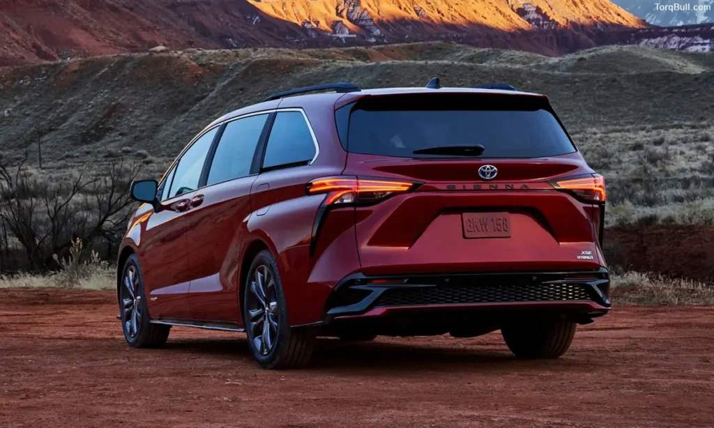 Toyota Sienna back view 8945