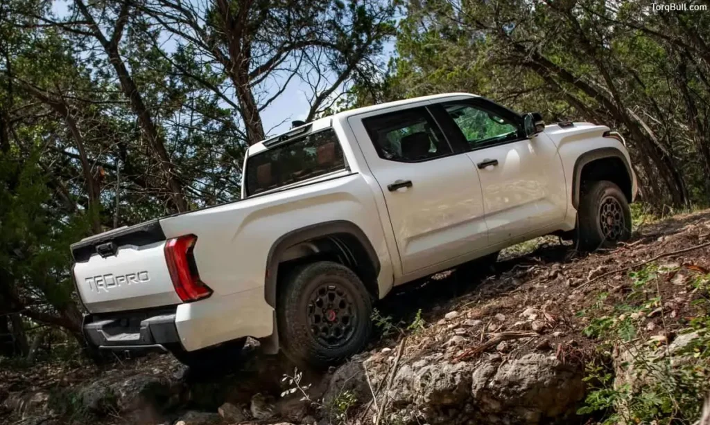 Toyota Tundra off-roading upwords