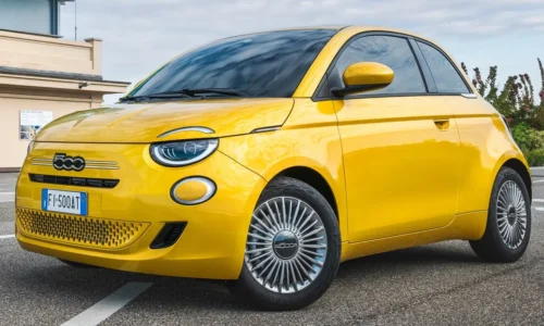 Photo: Fiat 2026 Fiat 500 Hybrid