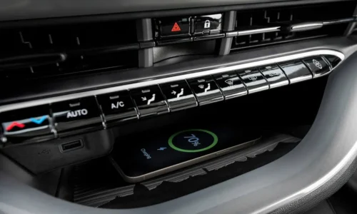 Photo: Fiat 2026 Fiat 500 Hybrid