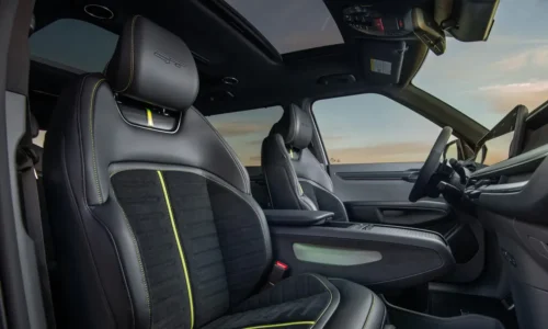 Photo: Kia 2026 Kia EV9 GT-Line AWD