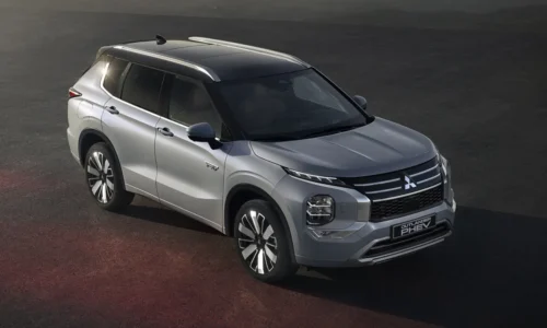 Photo: Mitsubishi 2026 Outlander PHEV