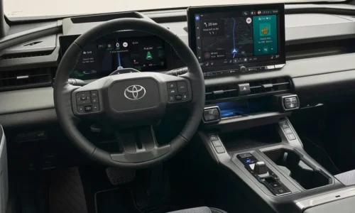 Photo: Toyota 2026 Toyota RAV4 vs 2026 Honda CR-V Reliability