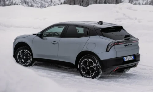 Photo: Alfa Romeo Alfa Romeo Junior Ibrida