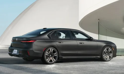 Photo: BMW Who Wins? Same Platform Different Universe. BMW 7 Series vs 2027 Mercedes-Maybach S-Class