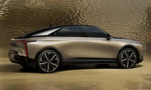 Photo: DS N°8 DS N°8