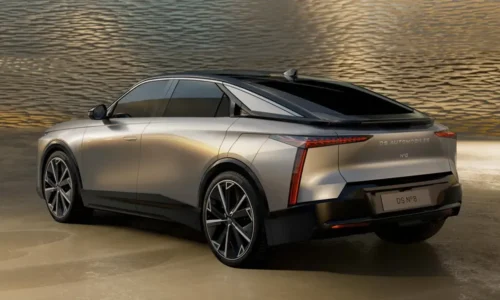 Photo: DS N°8 DS N°8