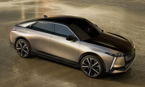 Photo: DS N°8 DS N°8