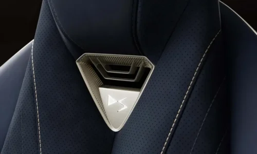 Photo: DS N°8 DS N°8