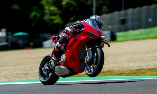Photo: Ducati Ducati Pingale V4