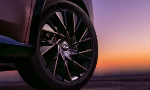 Photo: Infiniti Infiniti QX65