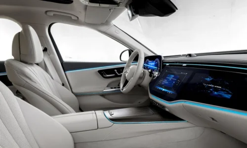 Photo: Mercedes Mercedes E-Class